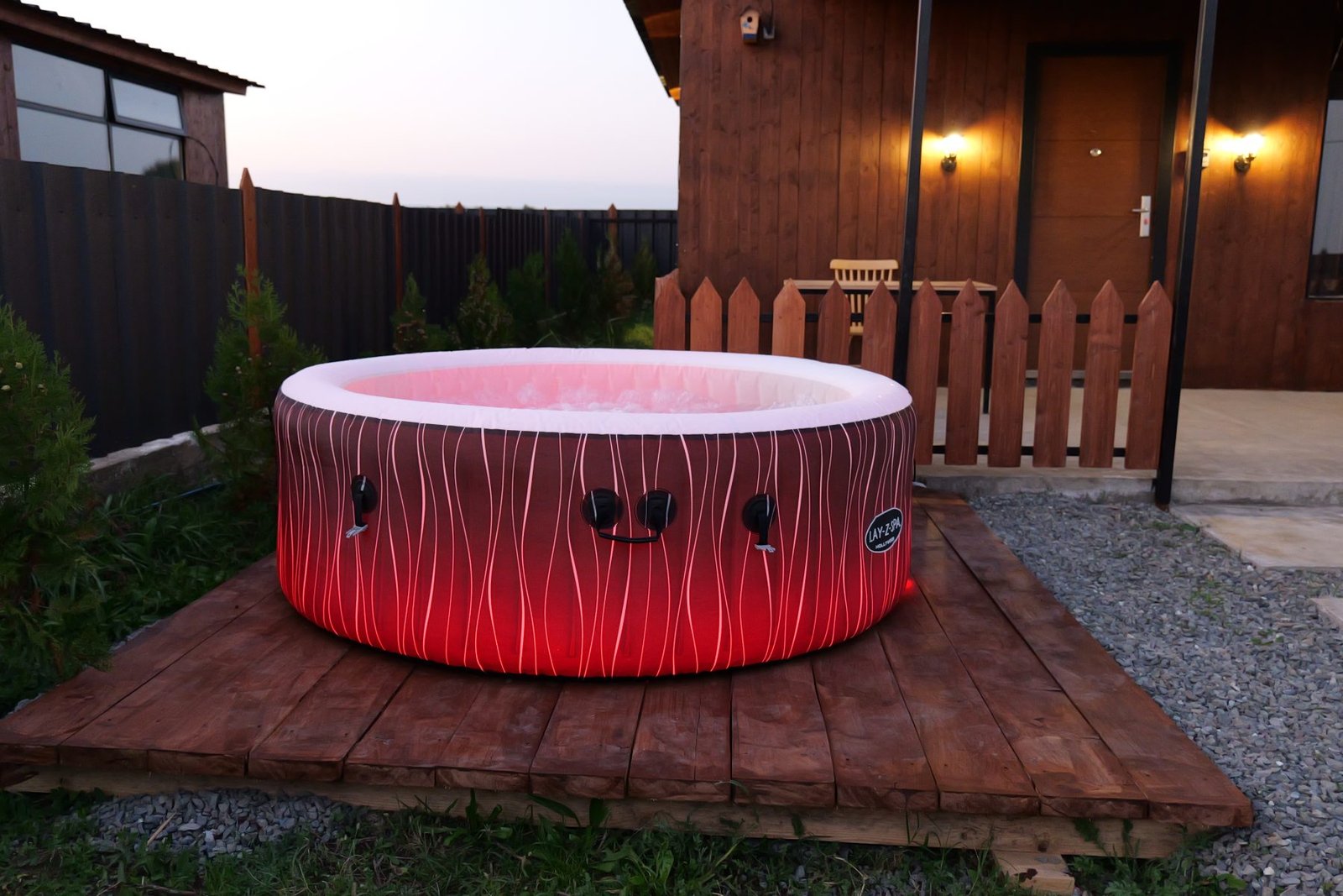 Private Jacuzzi cabin yard at Sky Cabins Ranch near Tbilisi